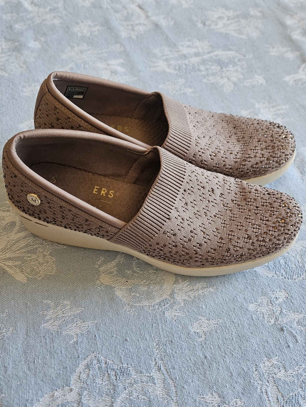 Skechers Martha Stewart Bedford  Gem Women's Slip-On Heeled sneakers Size 8 - Picture 2 of 10